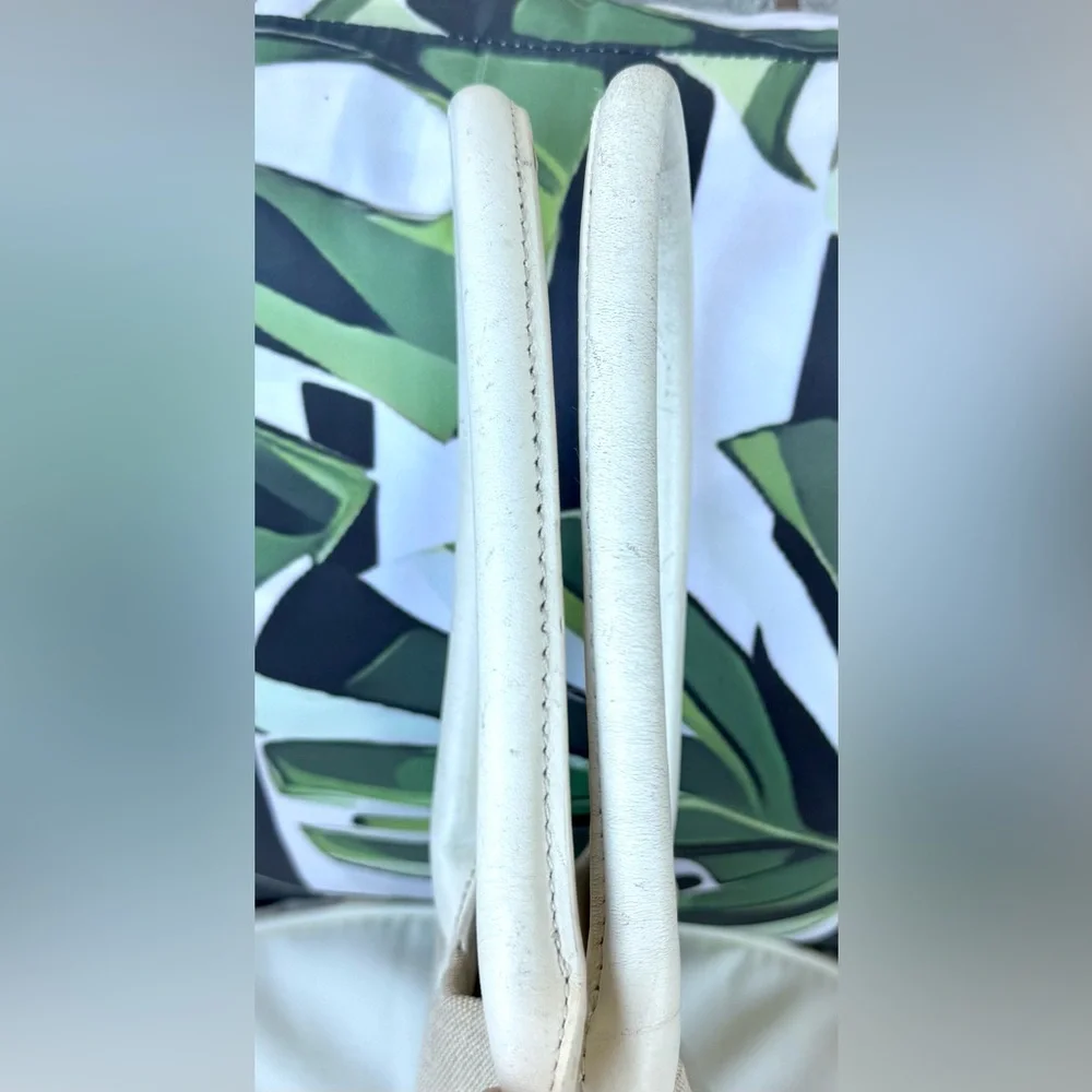 Tory Burch Hand Bag - Picture 13 of 16